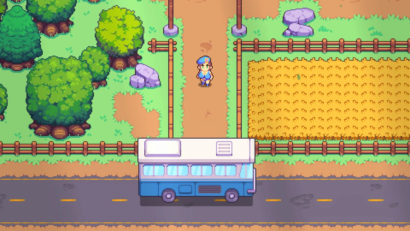 Un personaggio in uniforme blu su un sentiero del villaggio, accanto a un autobus e a un campo recintato.