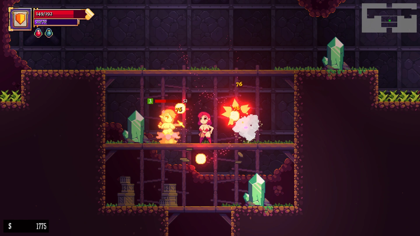 Scarlet kämpft in einem Dungeon-Raum mit mehreren Ebenen; Geschosse und Schadenszahlen bei Gegnern sind zu sehen.